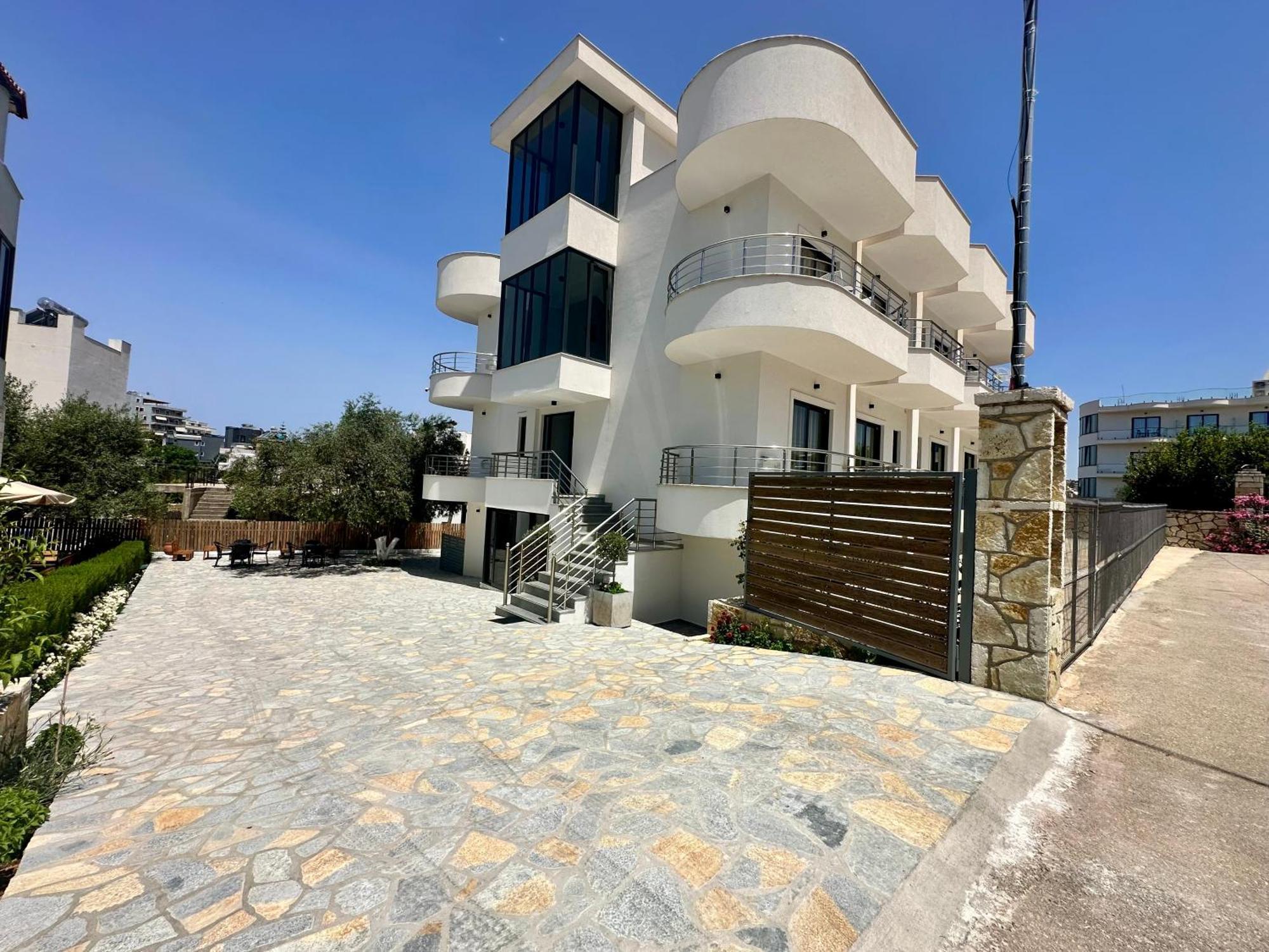 J&B Hotel Ksamil Exterior foto